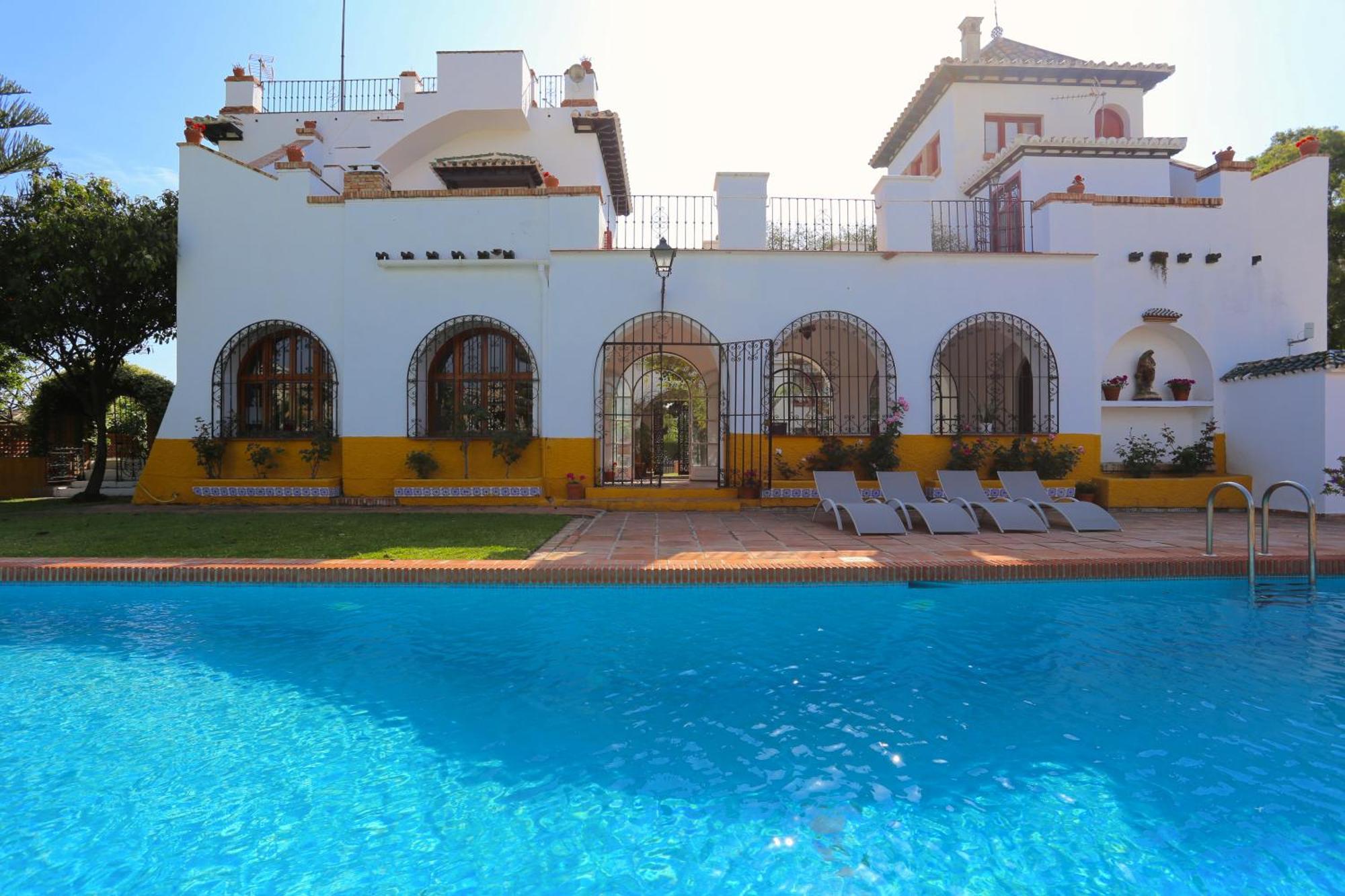 Villa Clavero Nine Premium Apt Málaga Eksteriør bilde